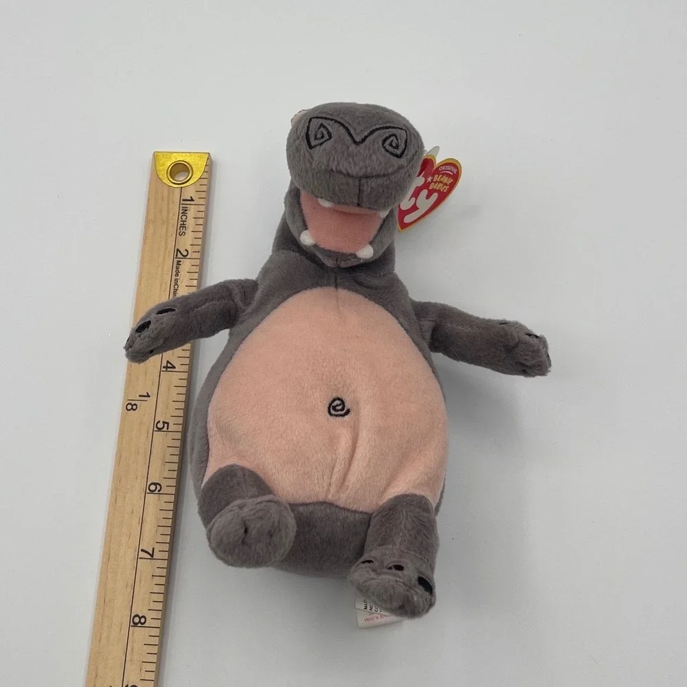 Ty Beanie Babies Gloria the Hippo Madagascar Escape 2 Africa Plush 2008 Grey